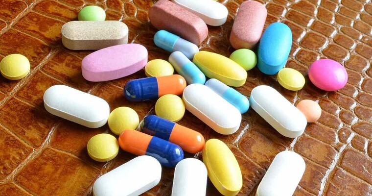 Prawo farmaceutyczne a sejfy na lekarstwa – co warto wiedzieć? 